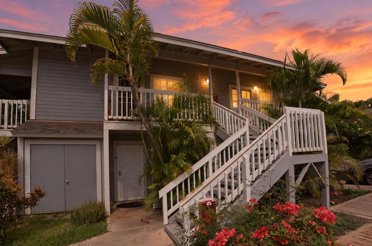 Keonekai Villages building 8 at sunset in Kihei, Maui